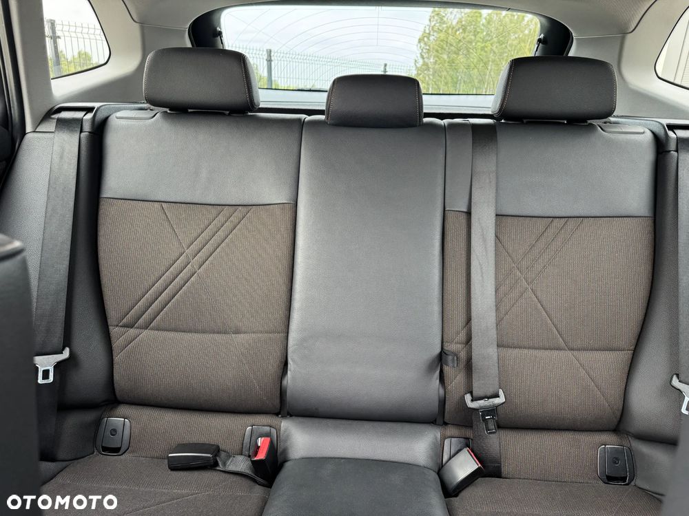 BMW X1 sDrive18d xLine - 21