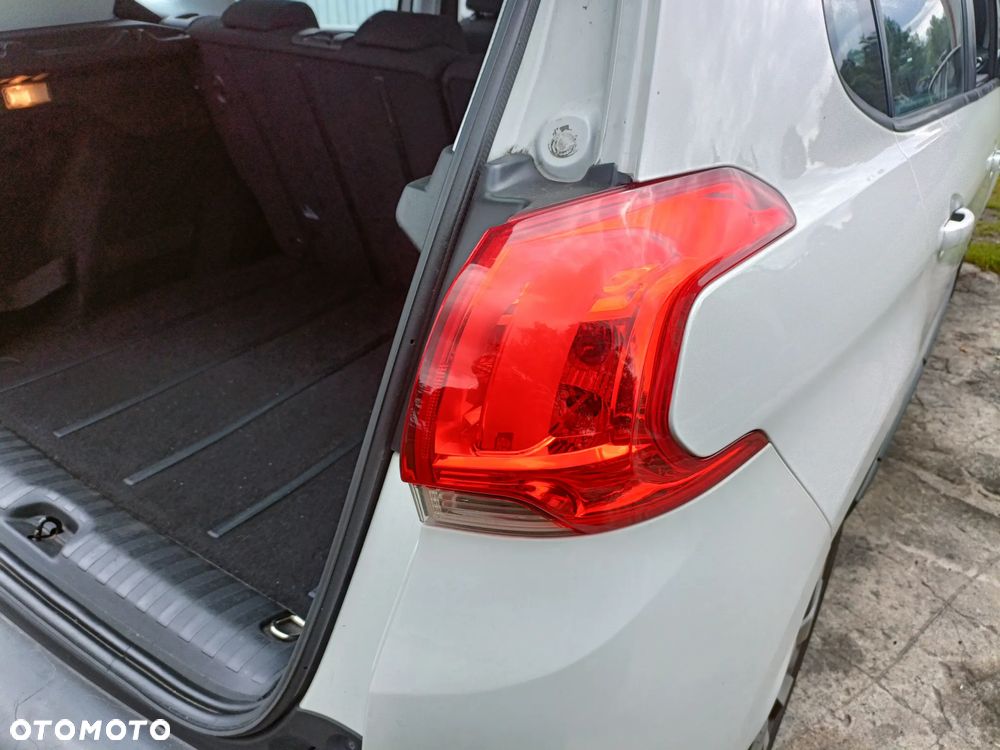 Peugeot 2008 I lampa w błotnik kompletna - 3