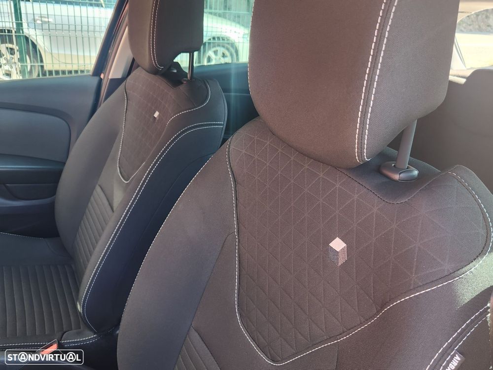 Renault Clio 1.5 dCi Limited EDition - 33