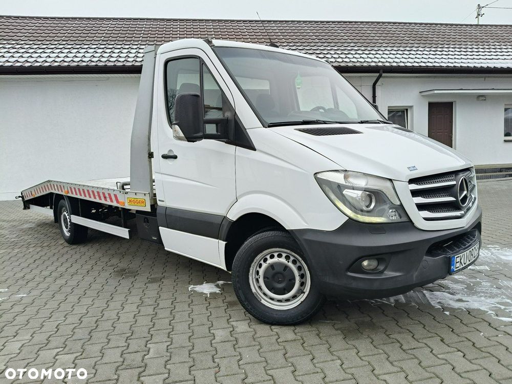 Mercedes-Benz Sprinter - 2
