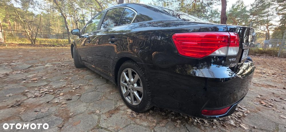 Toyota Avensis 2.0 D-4D Premium - 36