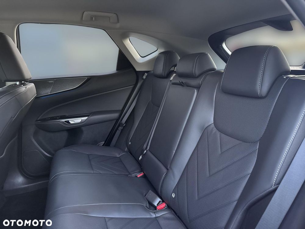 Lexus NX - 14