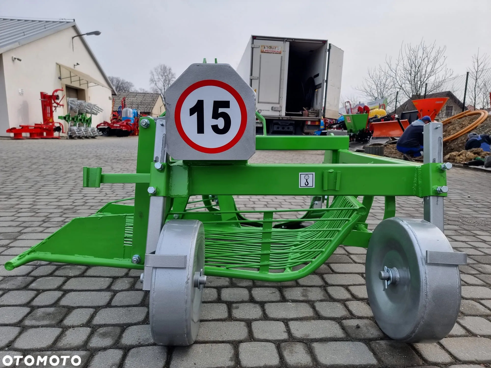 Kopaczka do ziemniaków jednorzędowa wibracyjna (wyrzut na bok) - 4