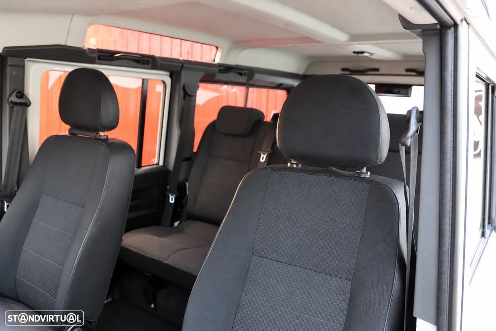 Land Rover Defender 110 DPF Adventure - 17