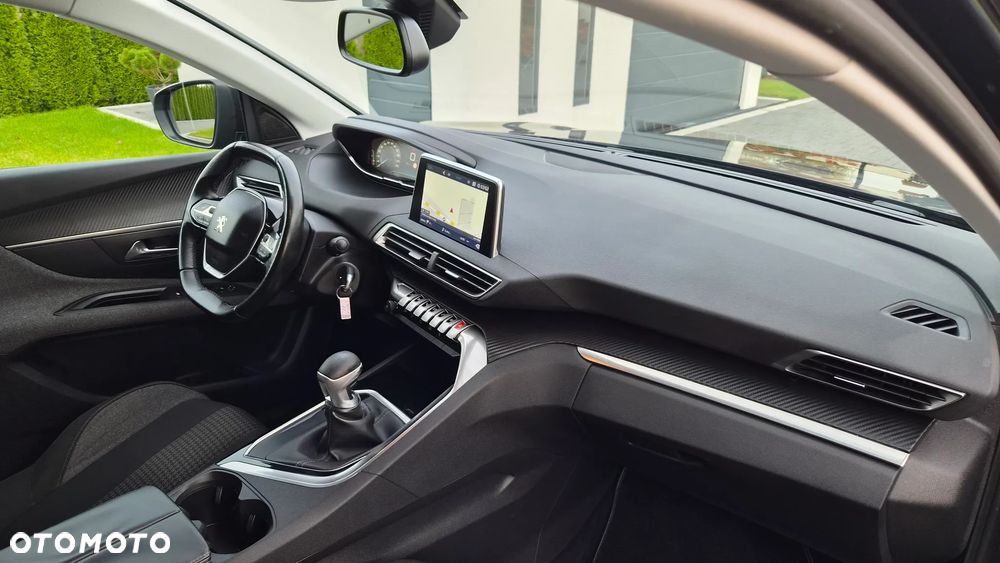 Peugeot 3008 - 13