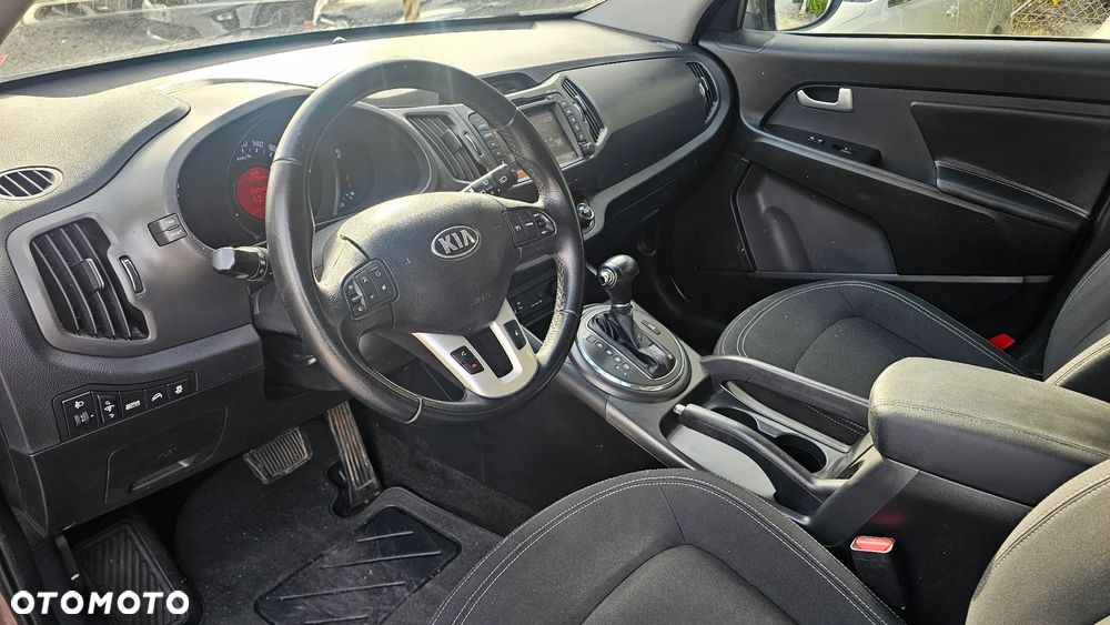 Kia Sportage 2.0 CRDI 4WD Automatik Dream-Team Edition - 10