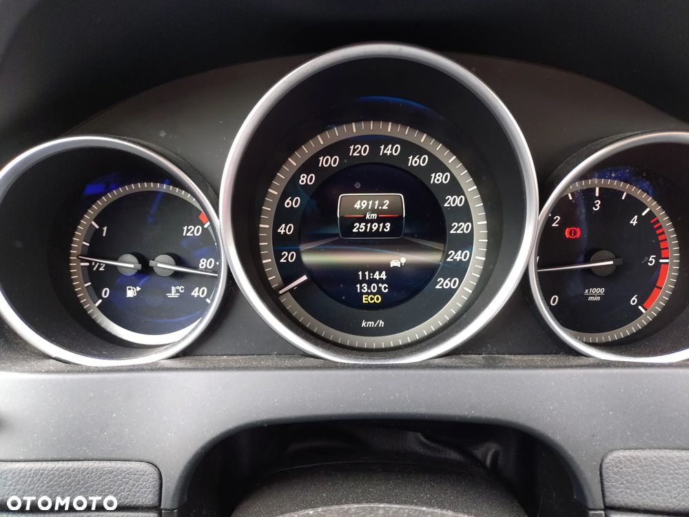 Mercedes-Benz Klasa C 220 CDI BlueEff Edition Classic - 13