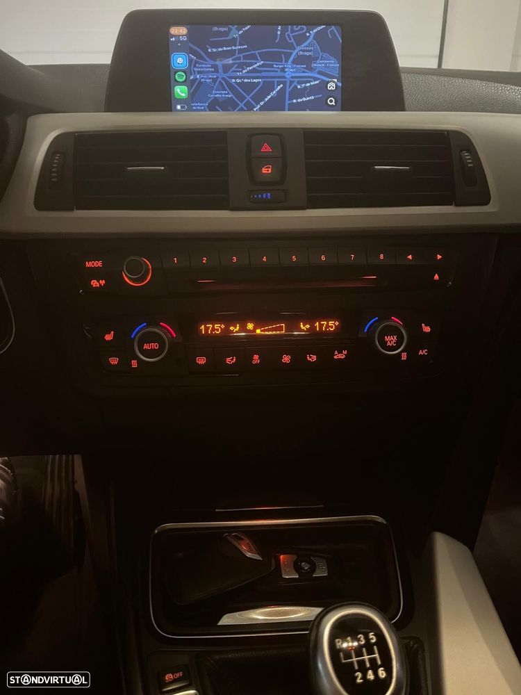 BMW 318 d Sport Line - 2