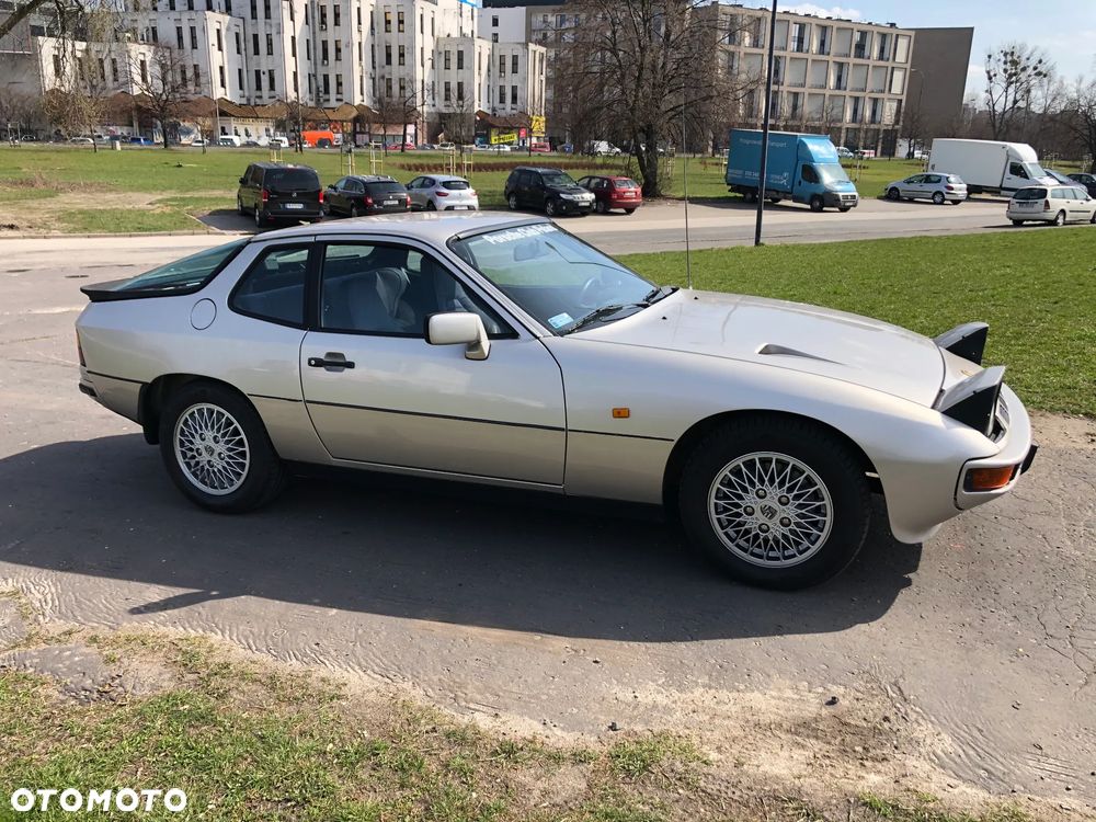 Porsche 924 - 7