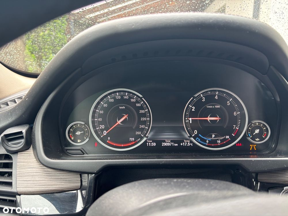 BMW X5 xDrive35i - 8