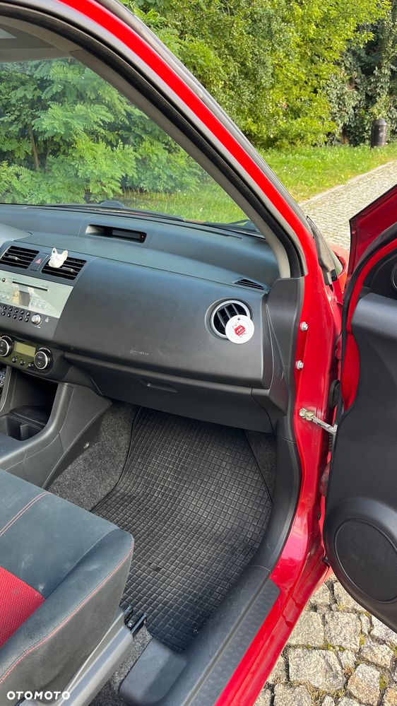 Suzuki Swift 1.6 Sport - 20