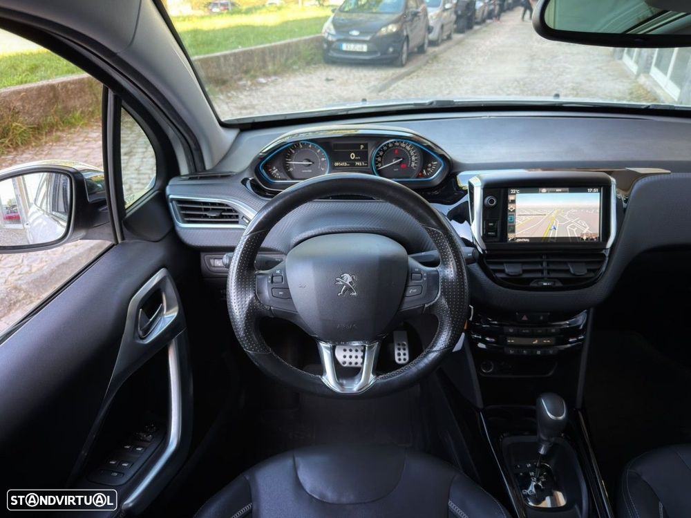 Peugeot 2008 1.2 PureTech Crossway EAT6 - 7