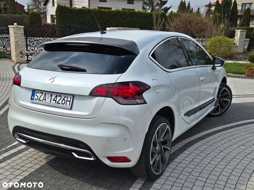 Citroën DS4 THP 200 Pure Pearl - 2