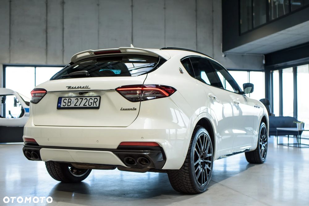 Maserati Levante Trofeo Q4 - 5