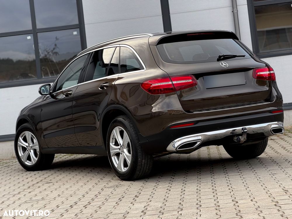 Mercedes-Benz GLC 220 d 4Matic 9G-TRONIC Exclusive - 24