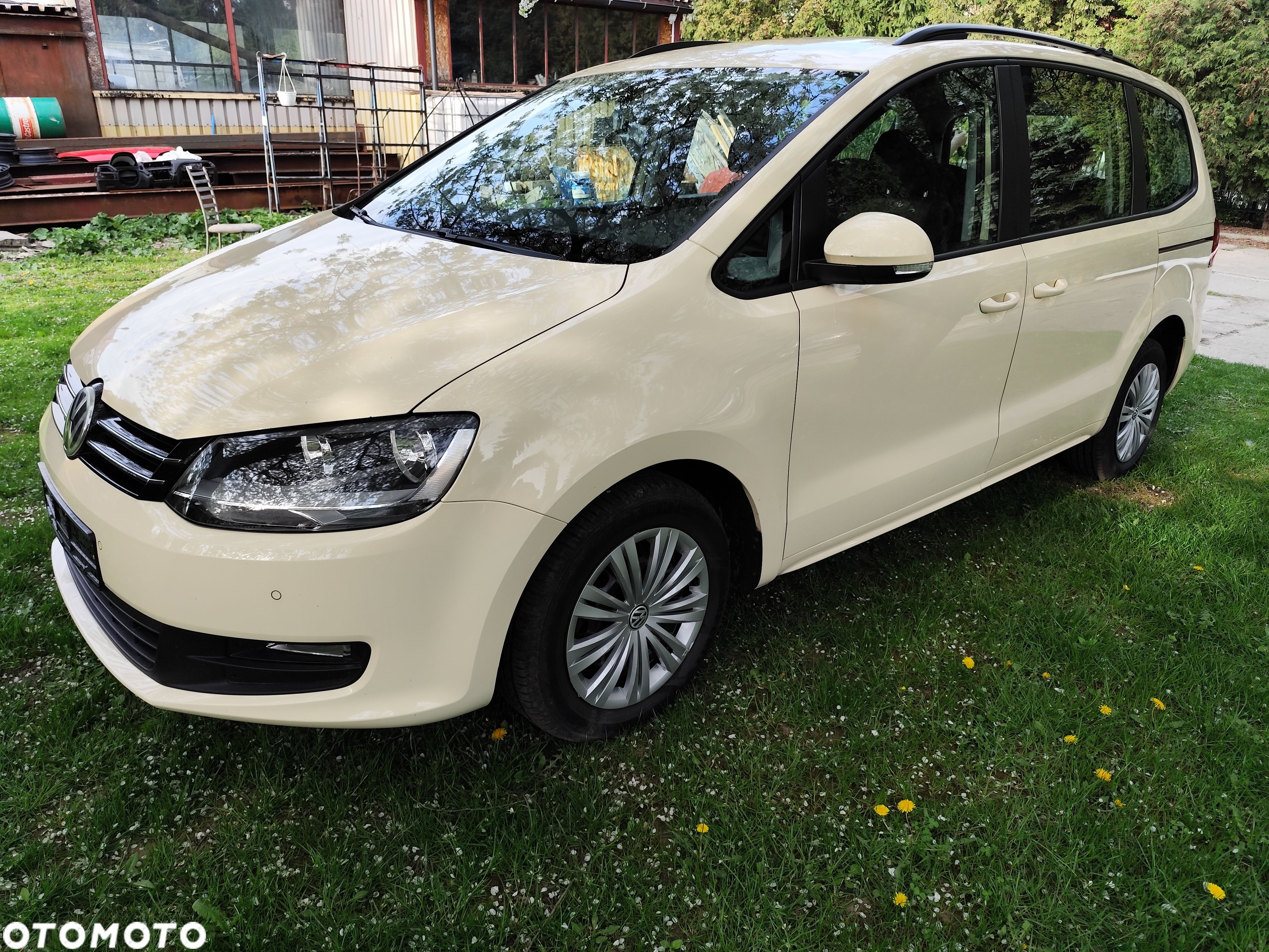 Volkswagen Sharan - 1