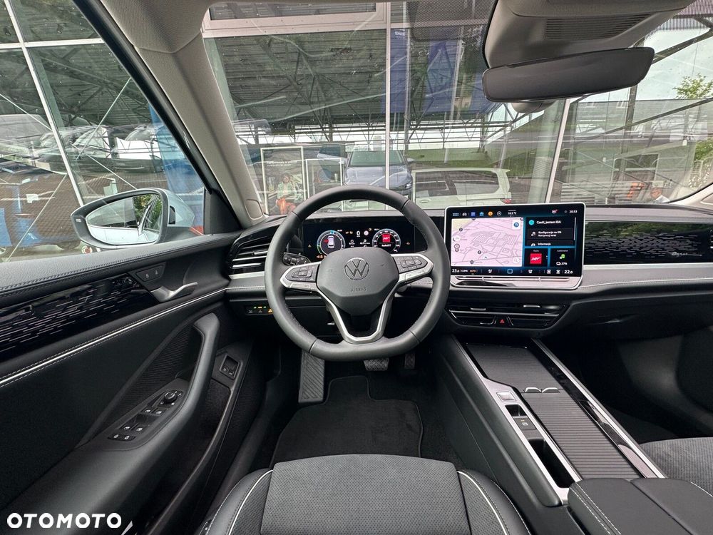 Volkswagen Passat - 16