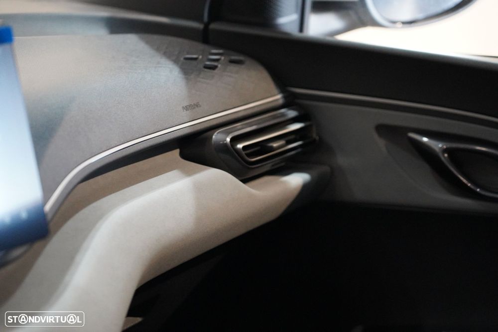 BYD Dolphin Surf 43.2 kWh Comfort - 52