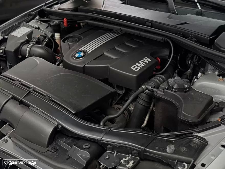 BMW 318 d Pack M - 10