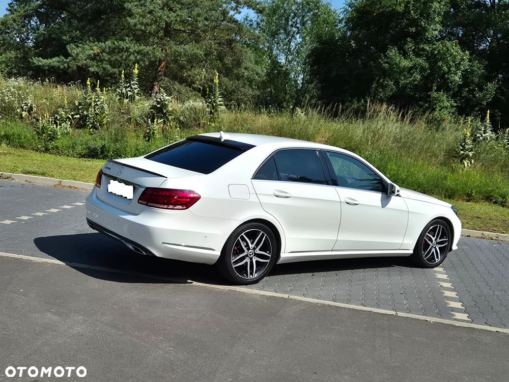 Mercedes-Benz Klasa E 220 T CDI 7G-TRONIC Avantgarde - 10