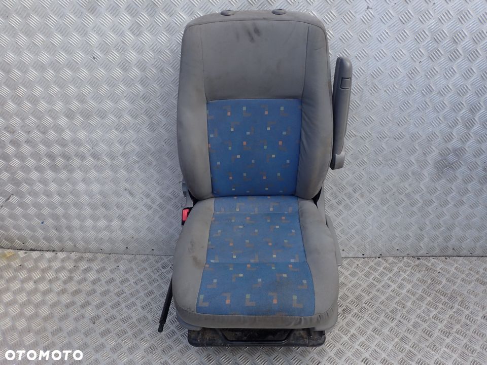FOTEL KIEROWCY MULTIVAN  VW T5 - 1