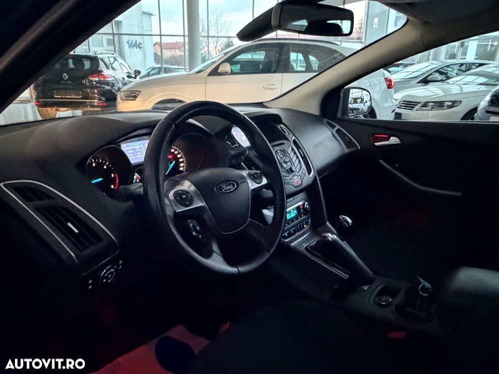 Ford Focus 1.6 TDCI ECOnetic 88g Start-Stopp-System Titanium - 26