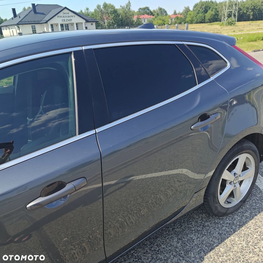 Volvo V40 D2 - 14