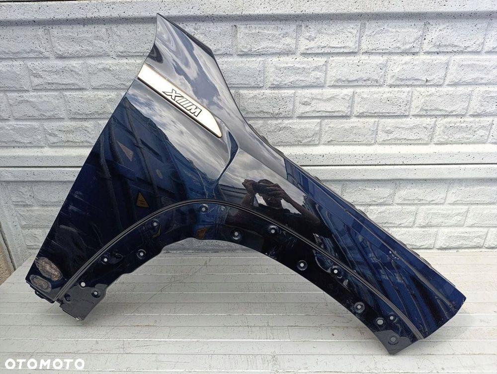 BMW XM G09 2022- BŁOTNIK PRAWY PRZÓD
