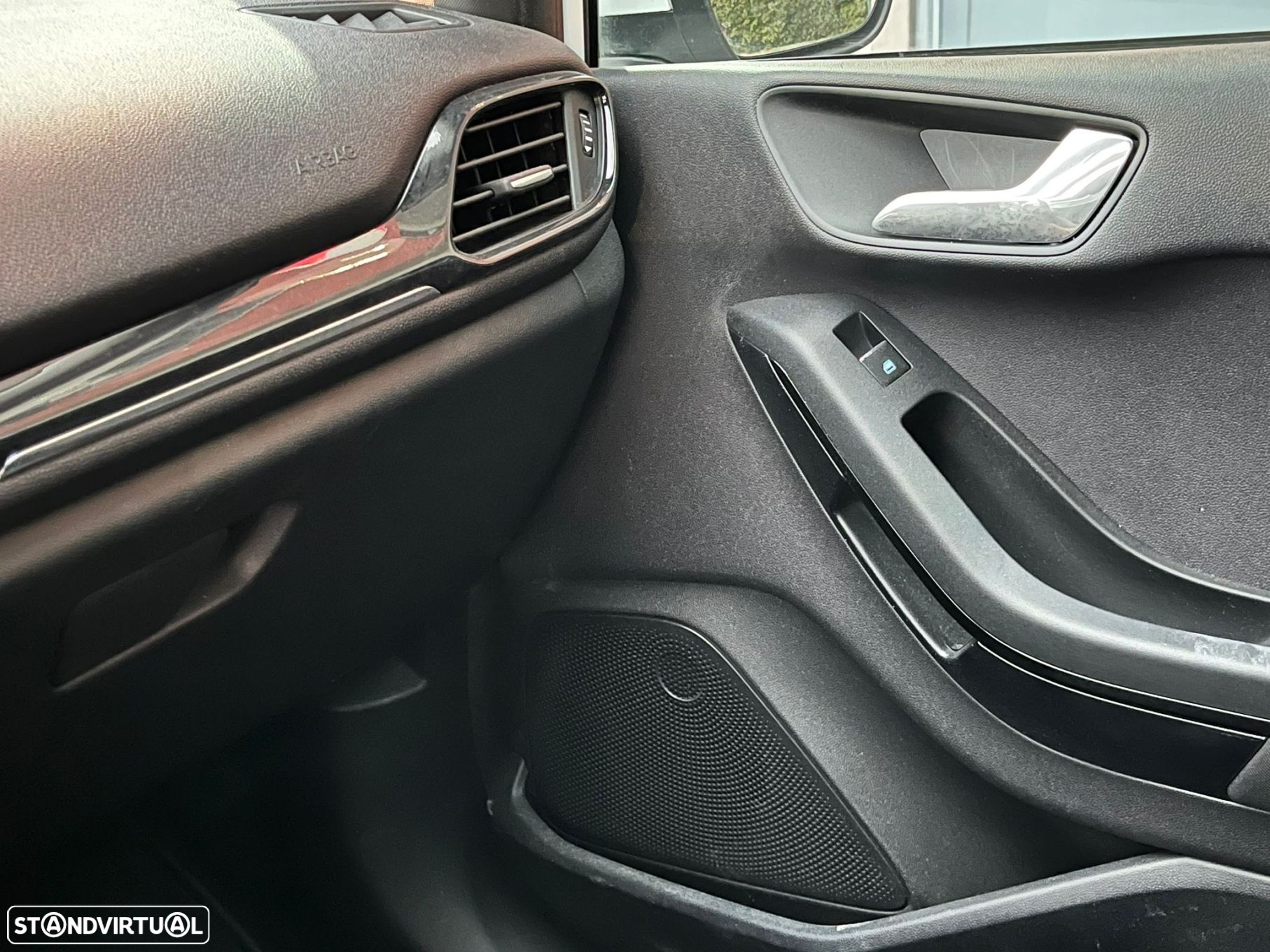 Ford Fiesta - 26