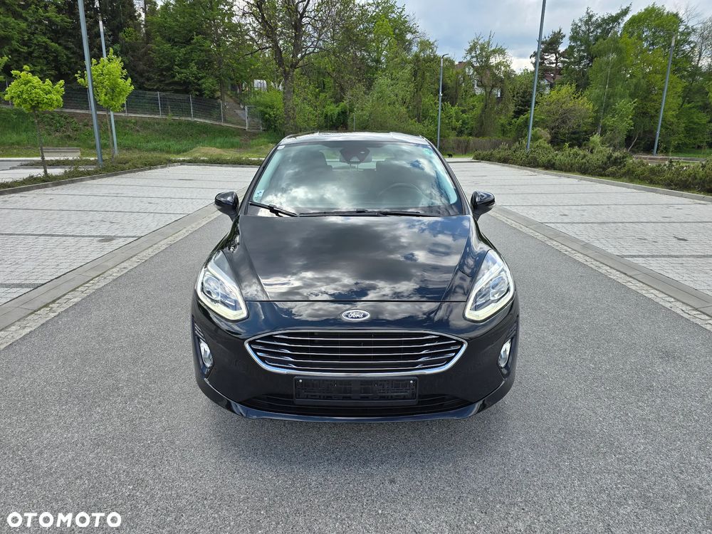 Ford Fiesta 1.1 S&S TITANIUM - 21