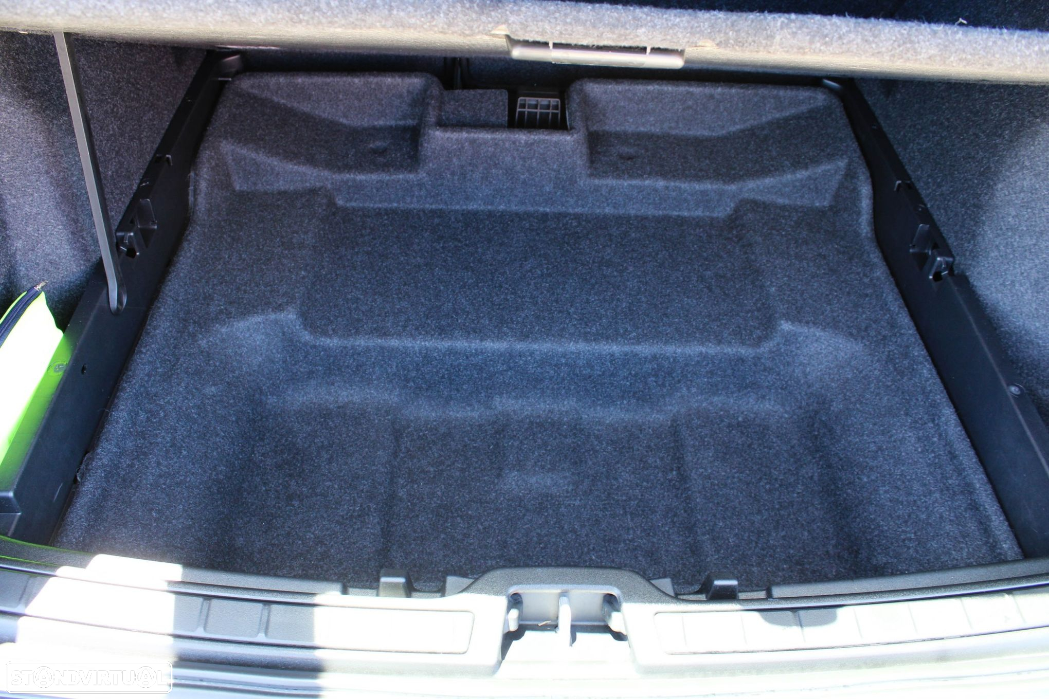 Volvo XC 40 1.5 T2 Momentum Core - 55