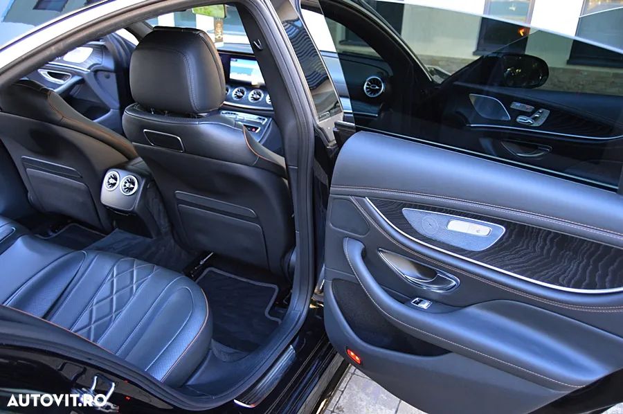 Mercedes-Benz CLS 450 4MATIC Aut - 26