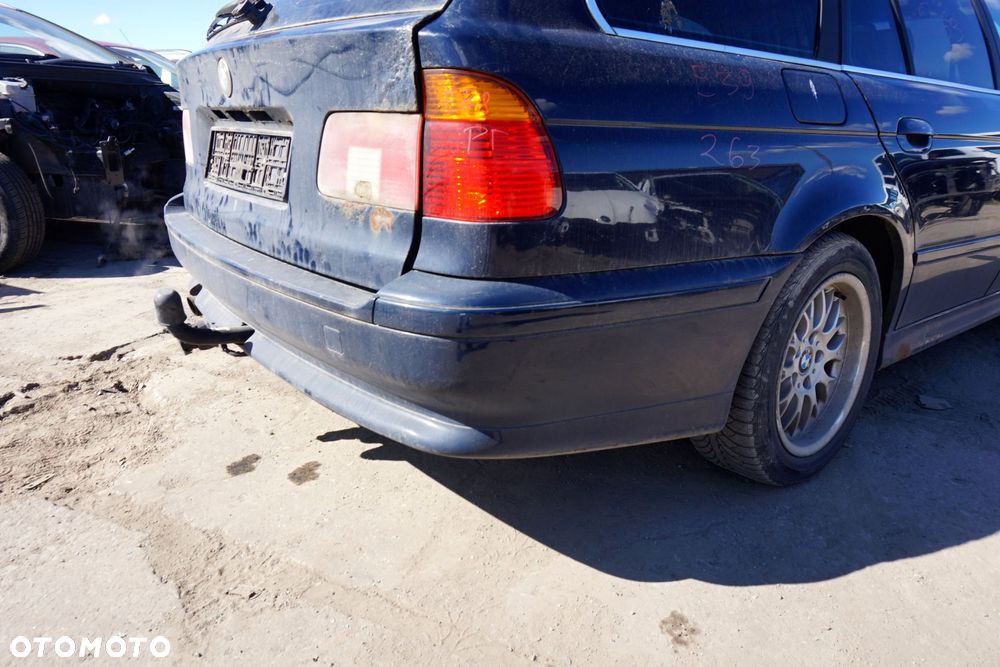 ZDERZAK TYLNY 5 E39 KOMBI 263  GRANATOWY BMW 1995-2000 - 2