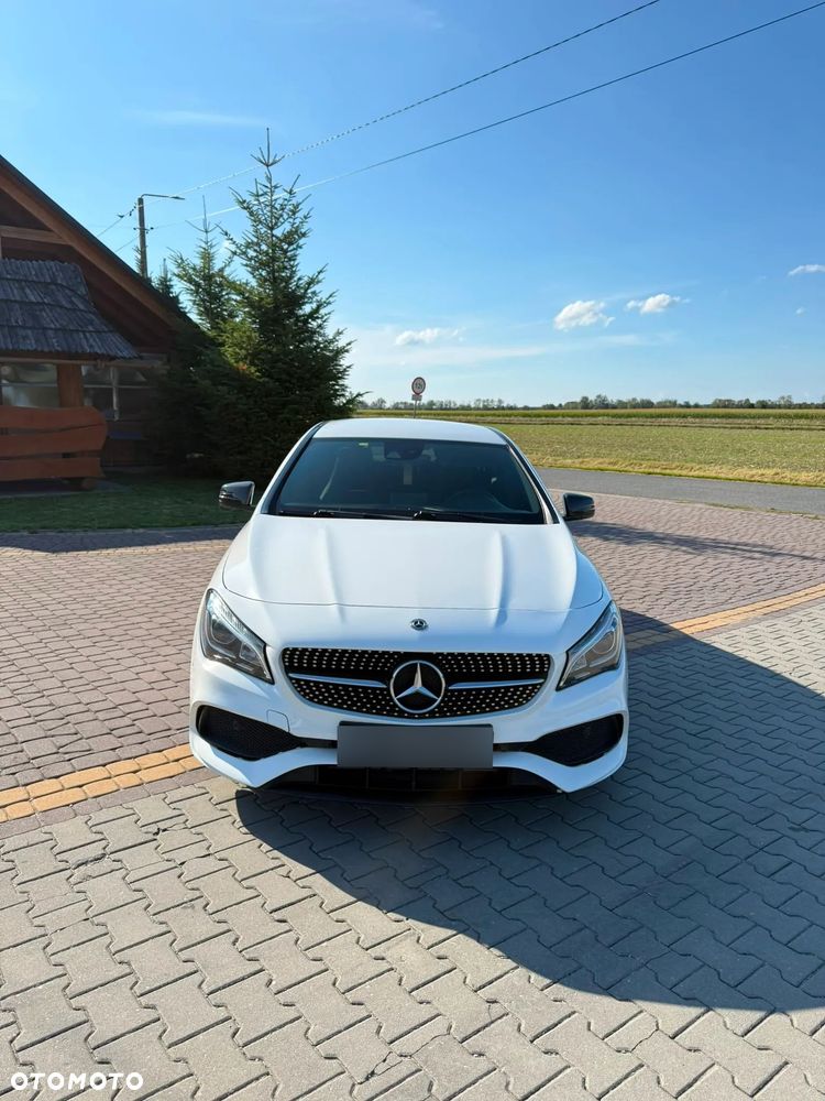 Mercedes-Benz CLA 250 4-Matic AMG Line 7G-DCT - 1