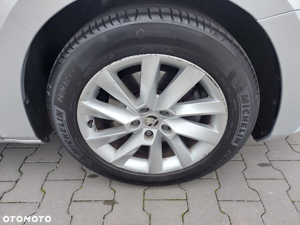 Skoda Superb 1.5 TSI Ambition DSG - 27