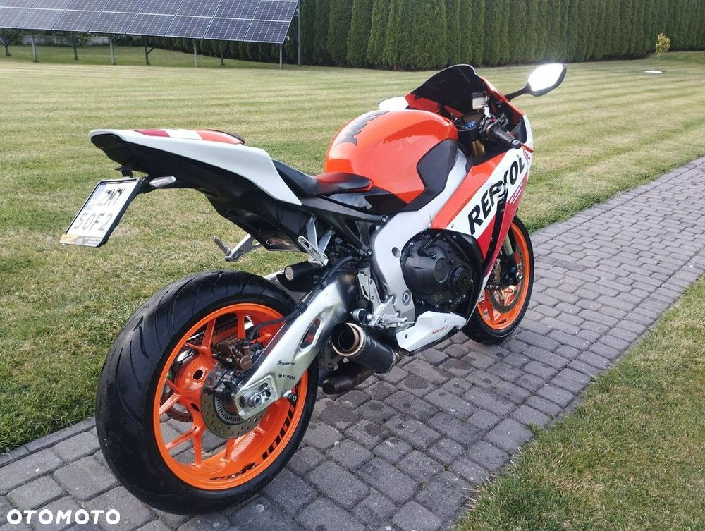 Honda CBR - 8