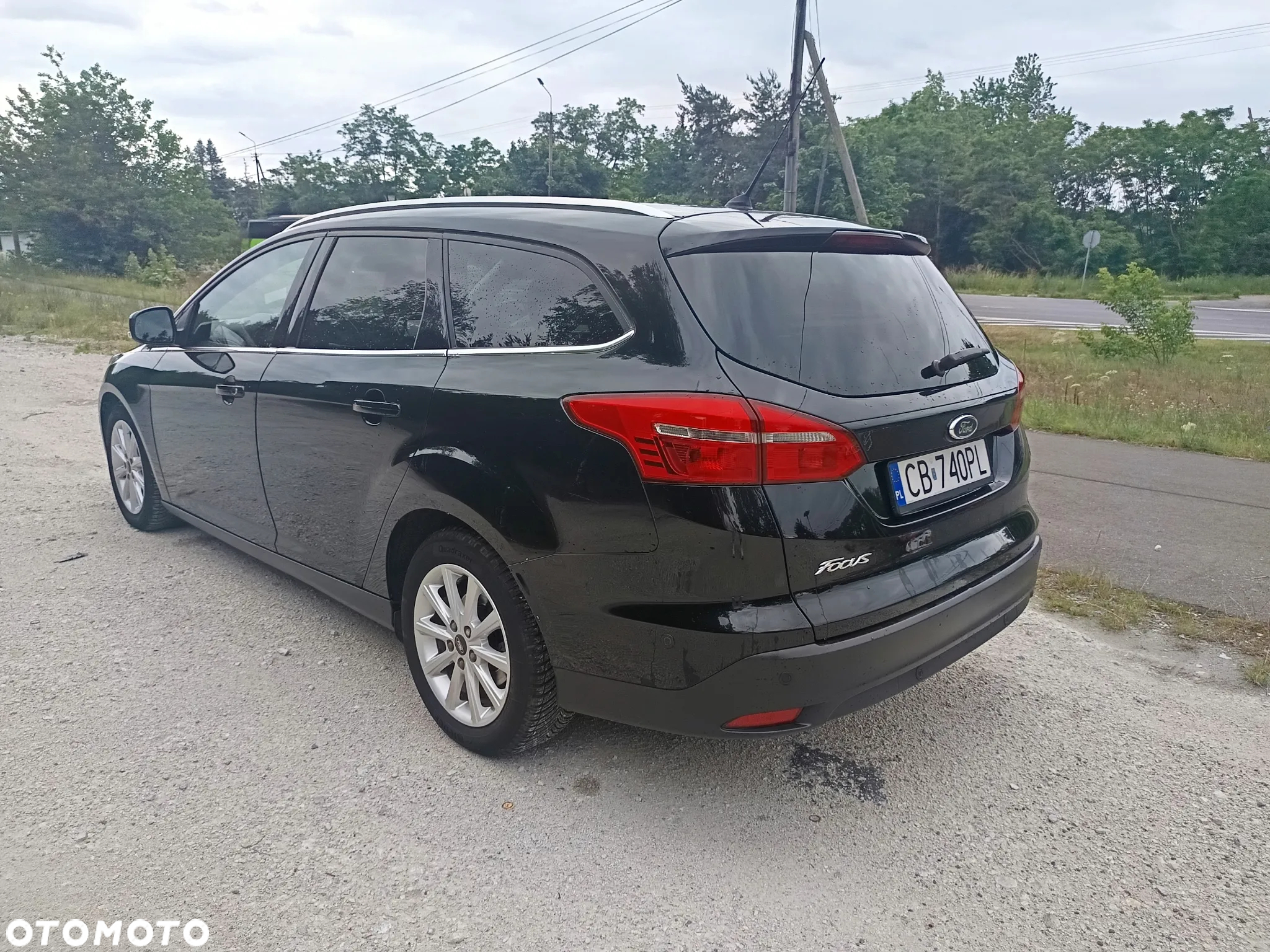 Ford Focus Turnier 1.5 EcoBlue Start-Stopp-System TITANIUM - 2