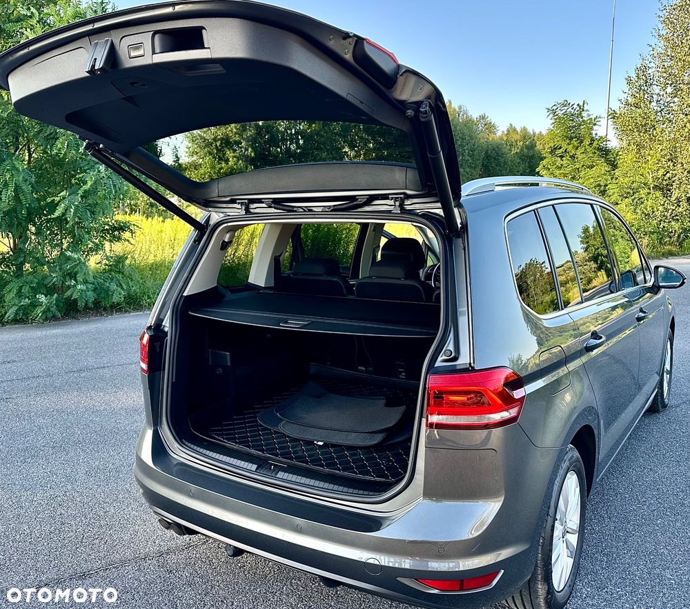 Volkswagen Touran 2.0 TDI BMT Highline DSG - 13
