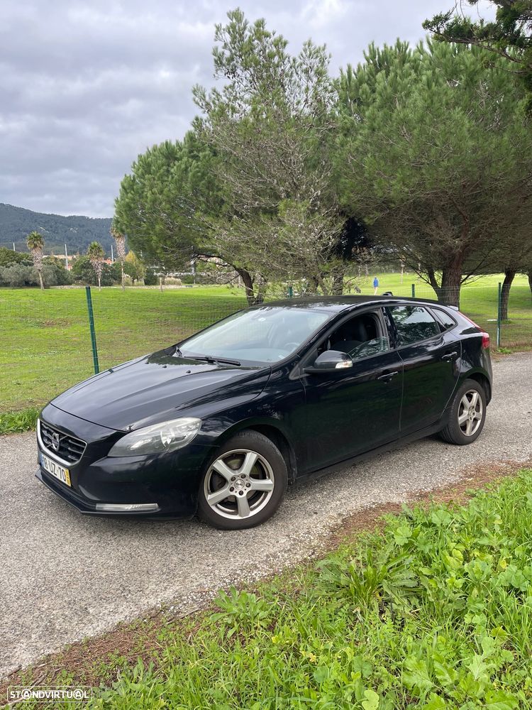 Volvo V40 D2 Momentum - 18