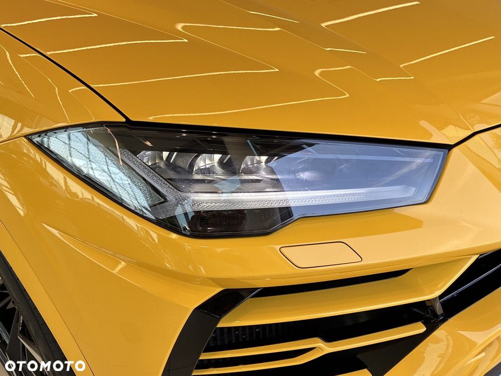 Lamborghini Urus - 21