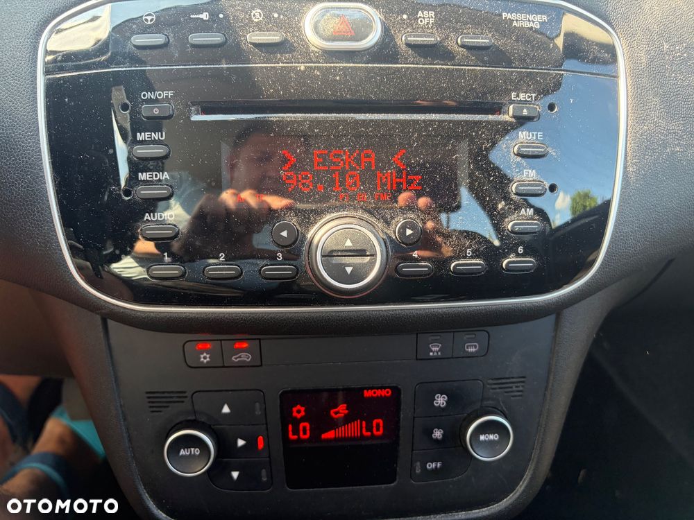 Fiat Punto 1.4 Estiva S&S - 16