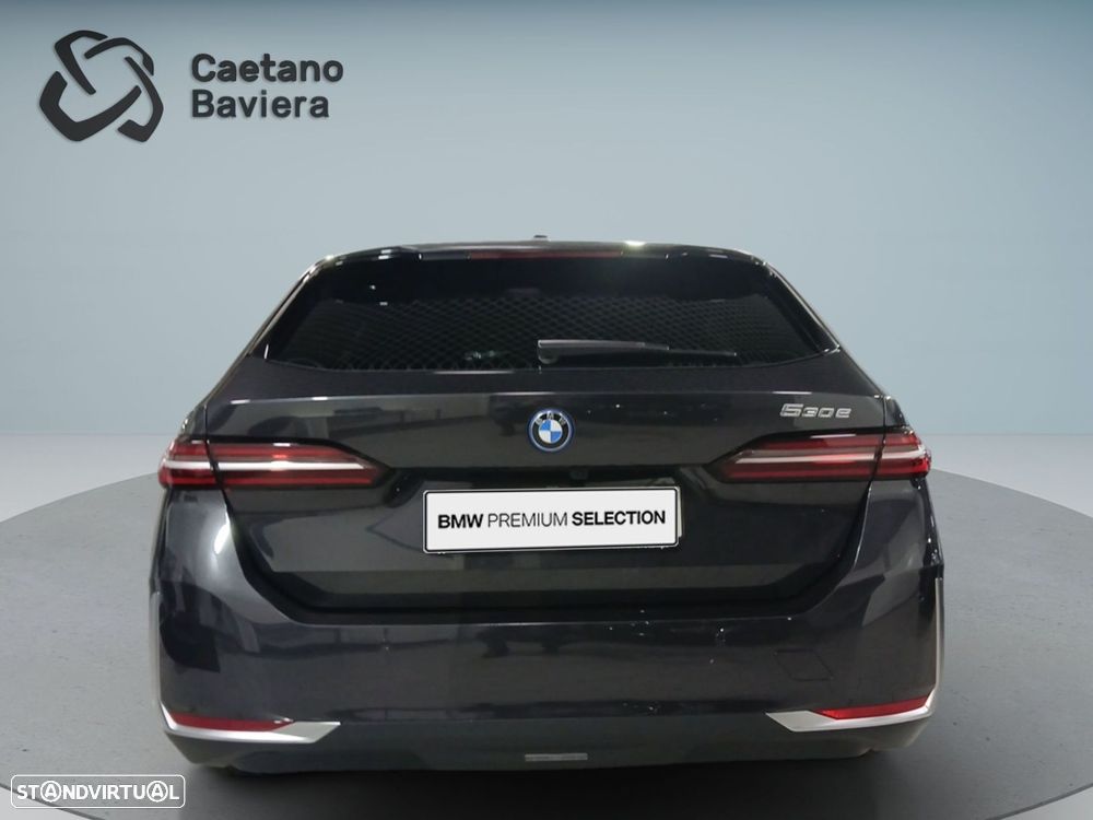 BMW 530 e Line Luxury - 8