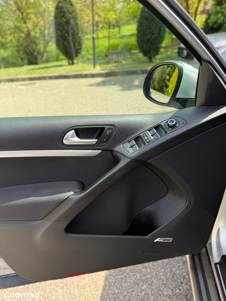 Volkswagen Tiguan - 25