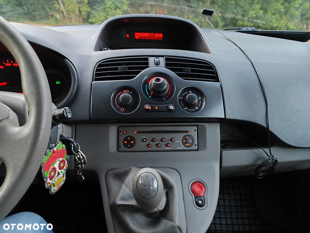 Renault Kangoo 1.6 16V Privilege - 10