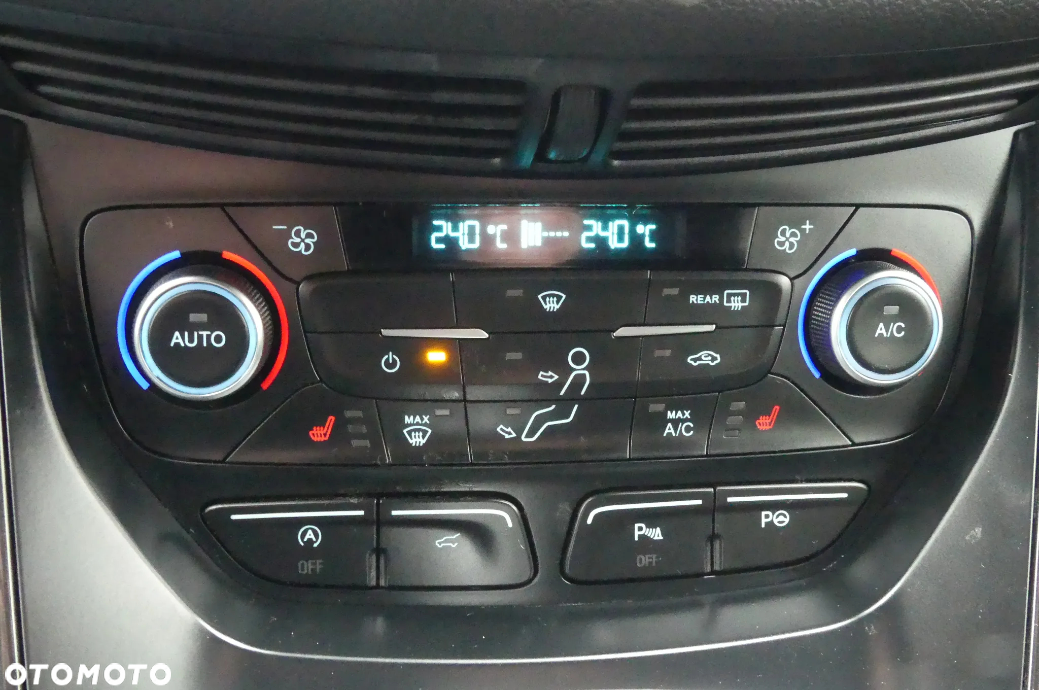 Ford Kuga 2.0 TDCi FWD ST-Line - 13