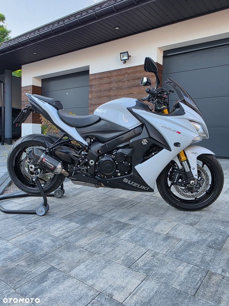 Suzuki GSX 1000 - 1
