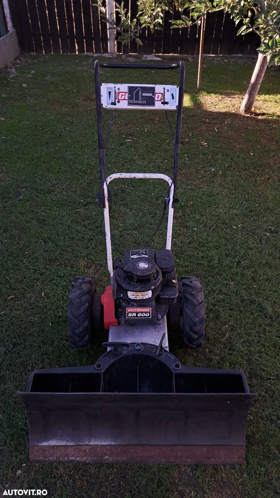 Gourdon SR 800 - 2