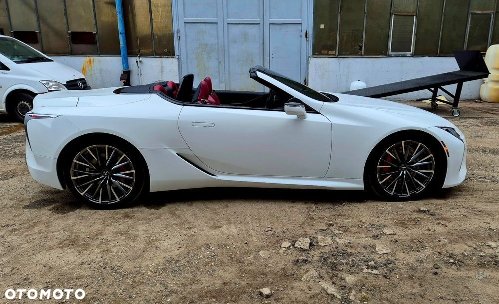 Lexus LC 500 Superturismo - 17