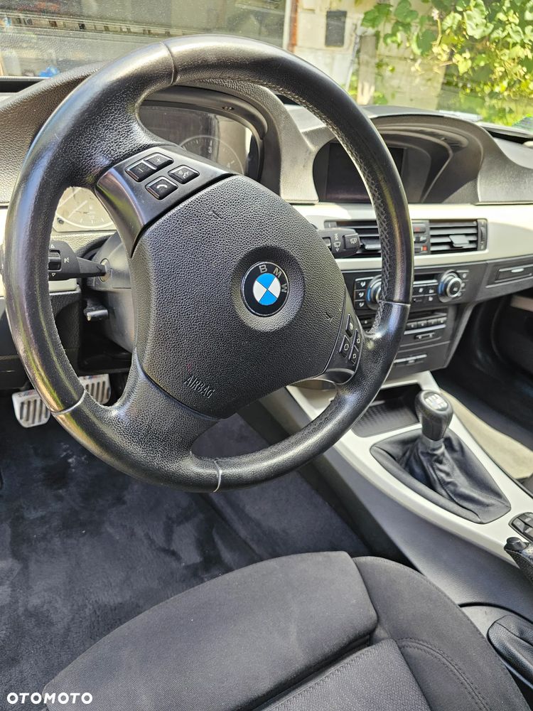 BMW Seria 3 318d - 6