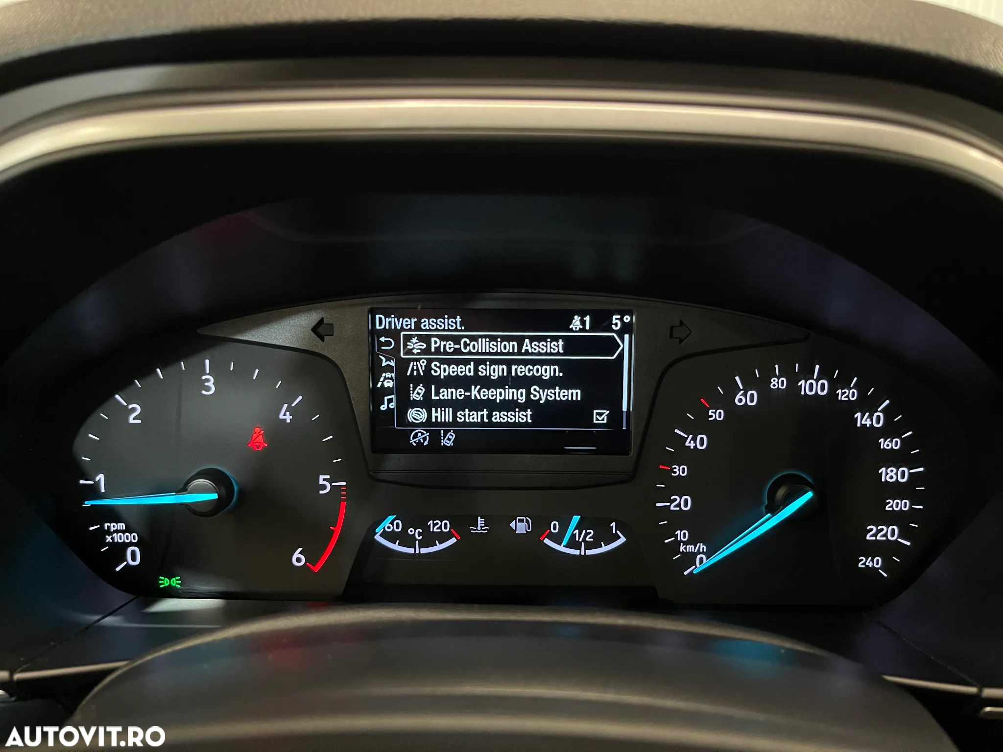 Ford Focus 1.5 EcoBlue Trend Edition - 17